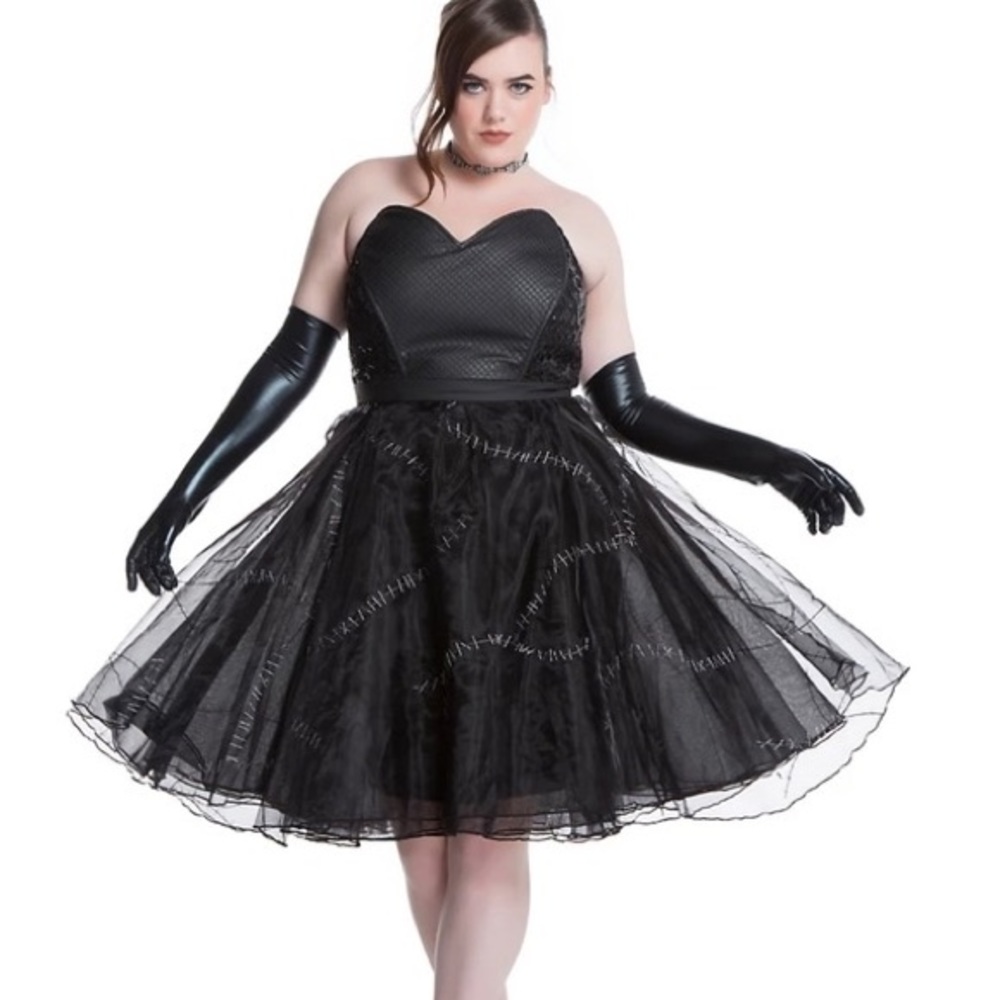 Cat Woman dress DC black lace leather gown Torrid plus 22 NWT